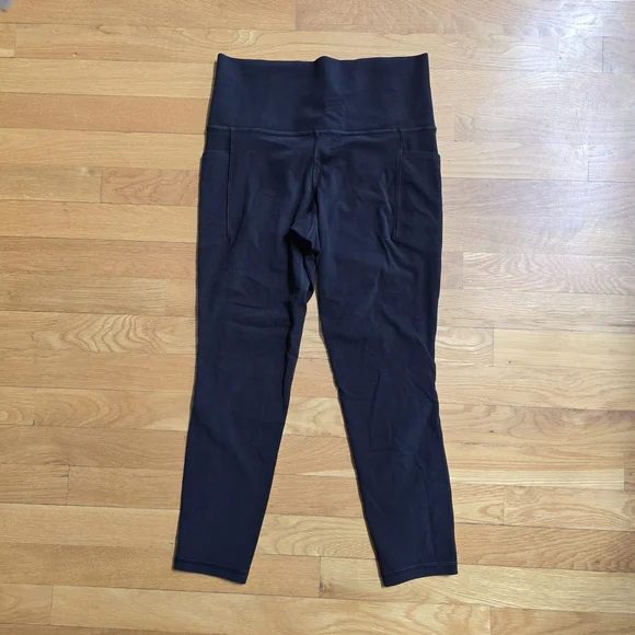 Athleta Black Salutation Stash 7/8 Tight Leggings Medium - Picture 2 of 8